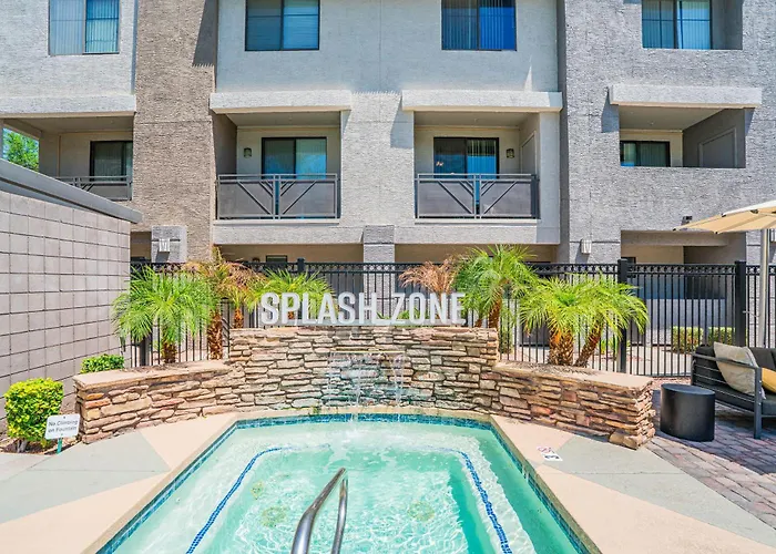 Apartment Walk To Westgate W Modern Pool Gym Parking Wd *