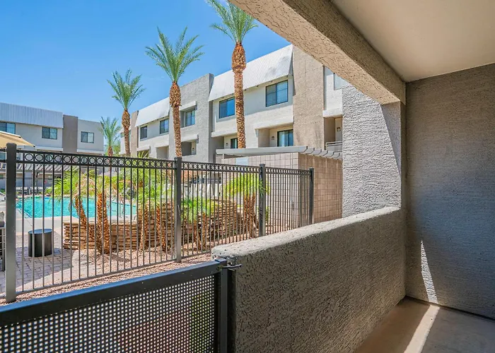 Apartment Walk To Westgate W Modern Pool Gym Parking Wd Glendale