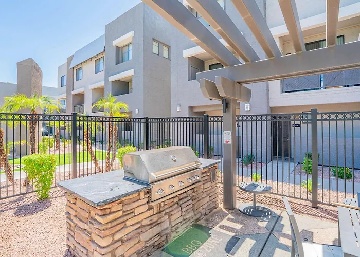 Apartment Walk To Westgate W Modern Pool Gym Parking Wd *